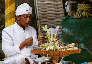 Церемония Одалан - отмечаем день рождения храма